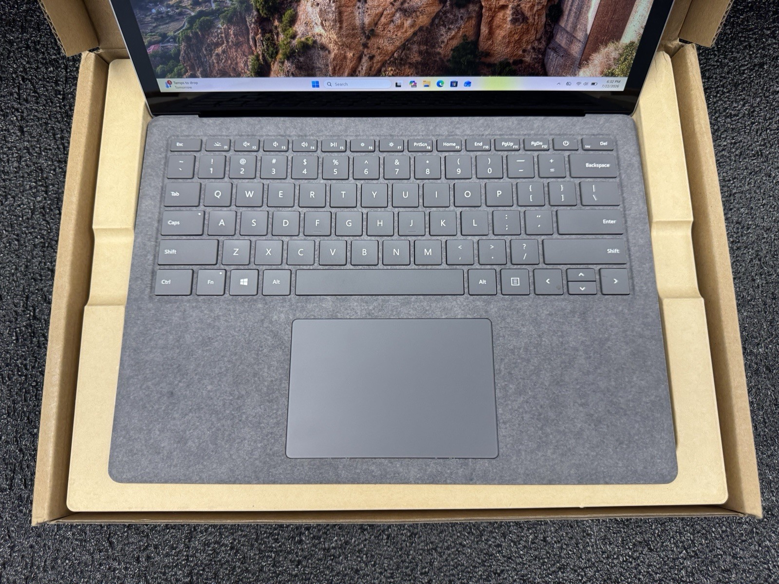 Microsoft Surface Laptop 4 1950 13.5″ i5-1145G7 2.6GHz 8GB RAM 256GB SSD/W BOX✅