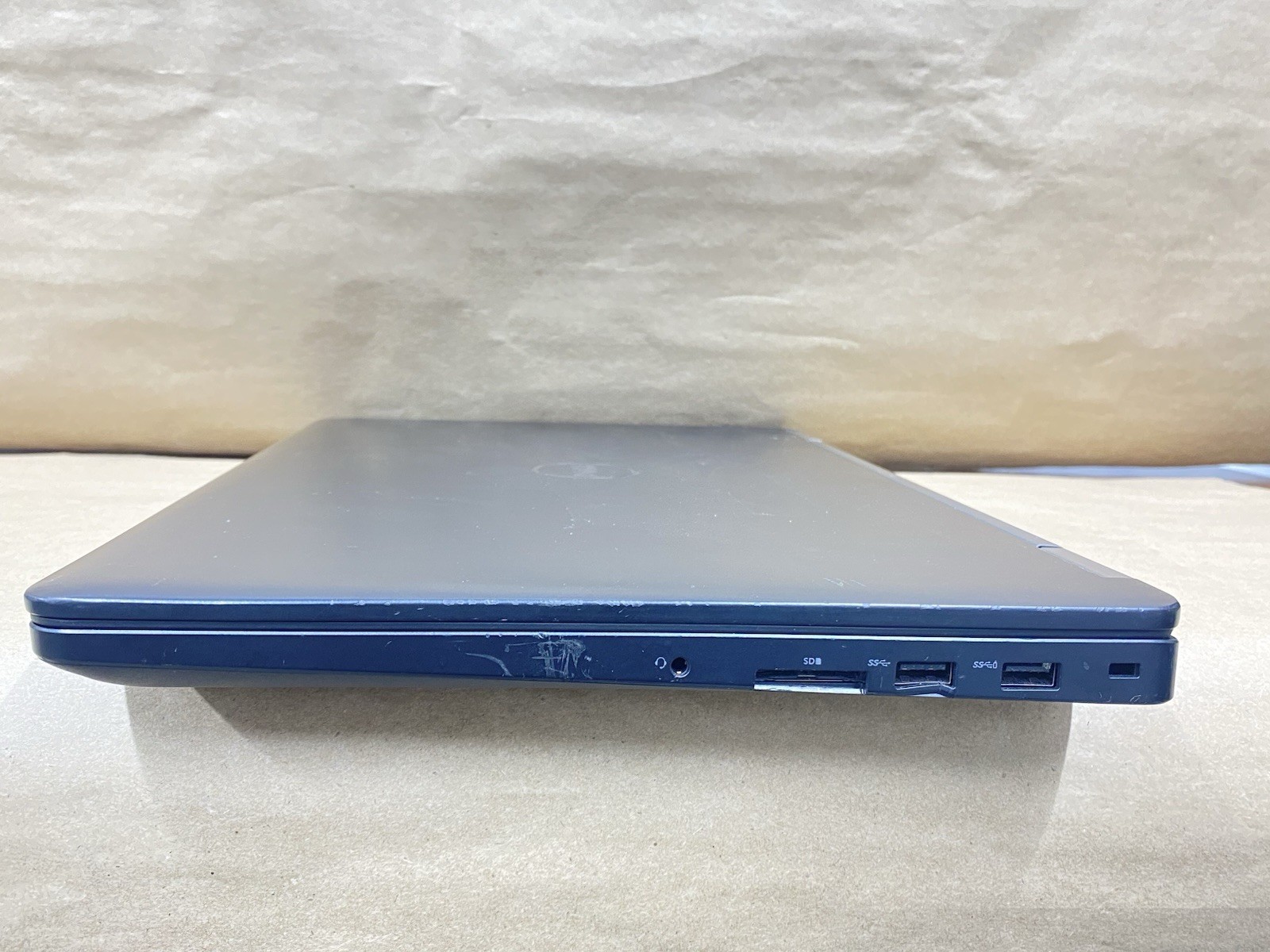 Dell Latitude E5570 1920×1080 – i7-6600U – 8GB – 128GB SSD – Win 10 Pro READ