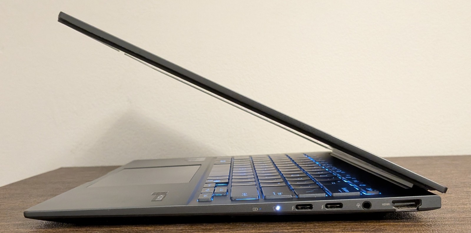 ASUS Zenbook 14 FHD+ OLED Touch (Core Ultra 9 285H, 32GB RAM, 1TB SSD) Laptop