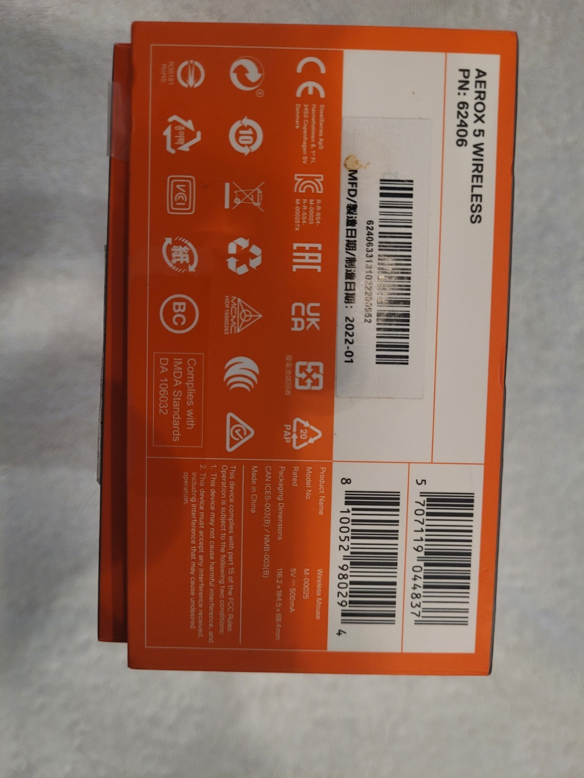 SteelSeries Aerox 5 Wireless Gaming Mouse Complete Box RGB Powers On USB-C