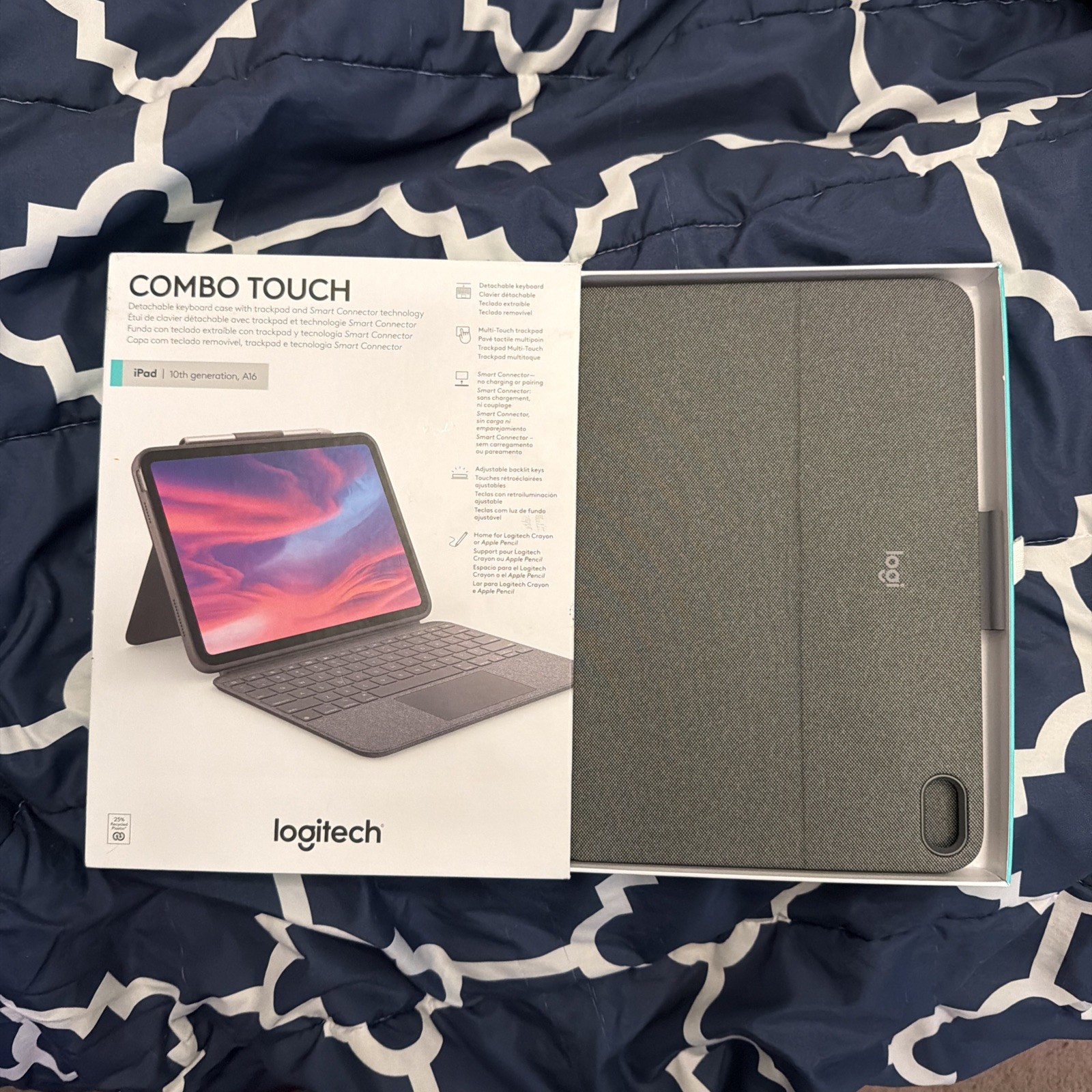 Logitech Combo Touch Keyboard Case for Apple iPad 10th Gen. / A16 – Oxford Gray