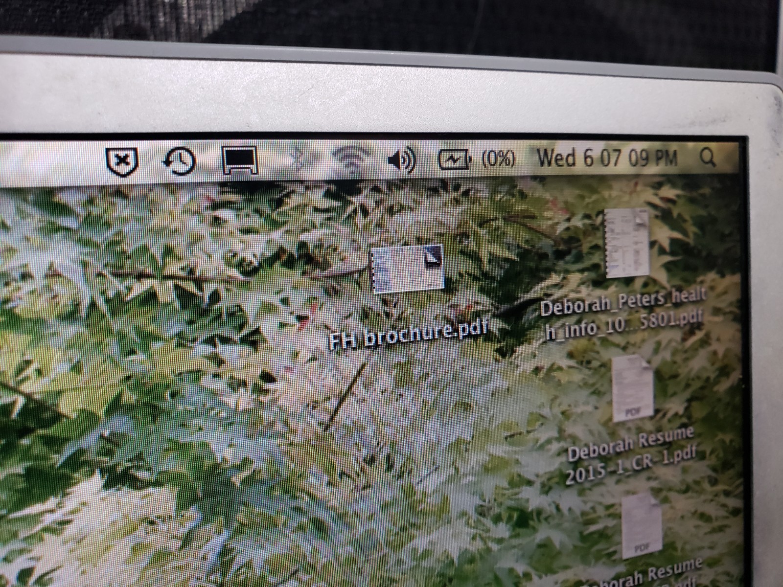 2003 Apple PowerBook G4 A1052 17″ (1.33 GHz, 2GB RAM) *AS IS READ DESCRIPTION*