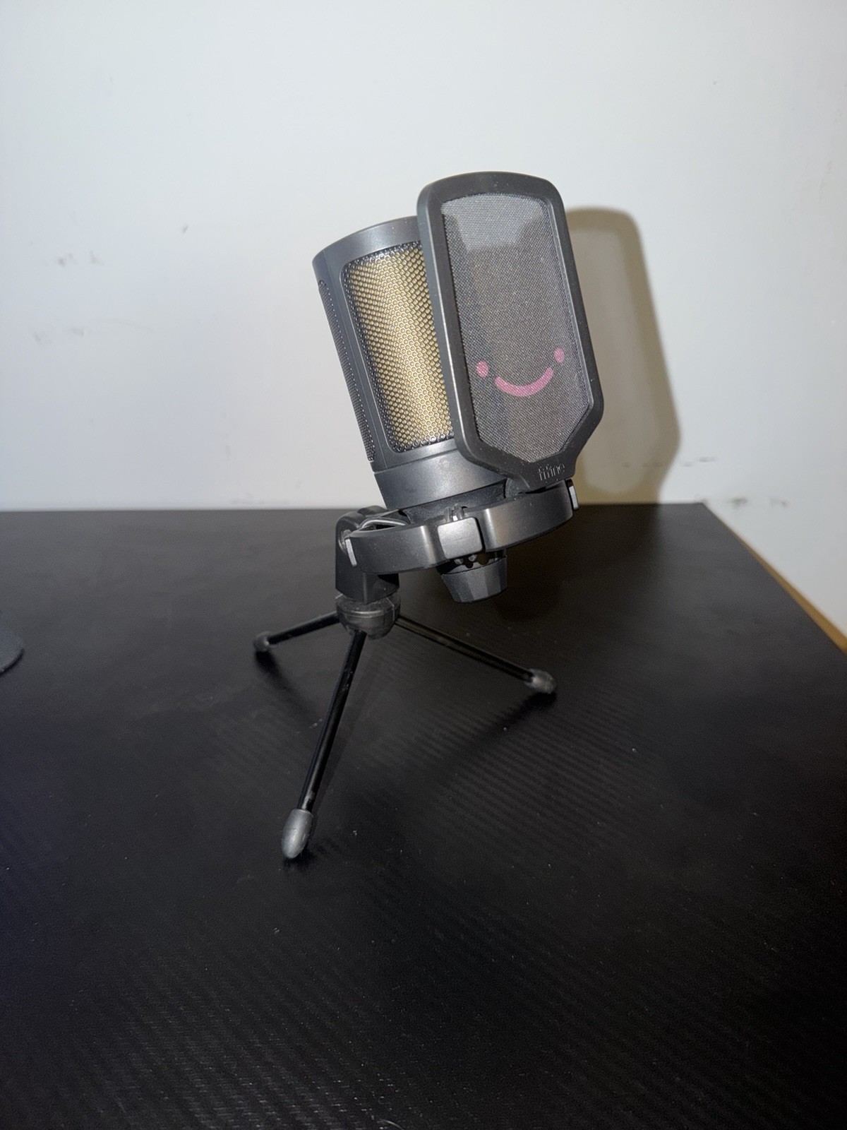 FIFINE USB Gaming Microphone for PC RGB Ampligame, Podcasting, Streaming