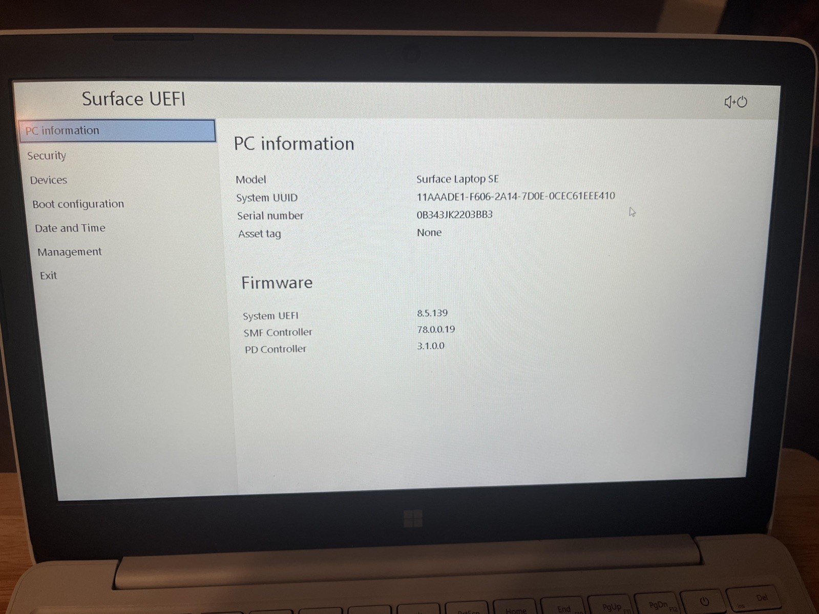 Microsoft Surface Laptop SE 2016 Celeron N4020 1.10Ghz 4GB SSD 64GB Windows 11