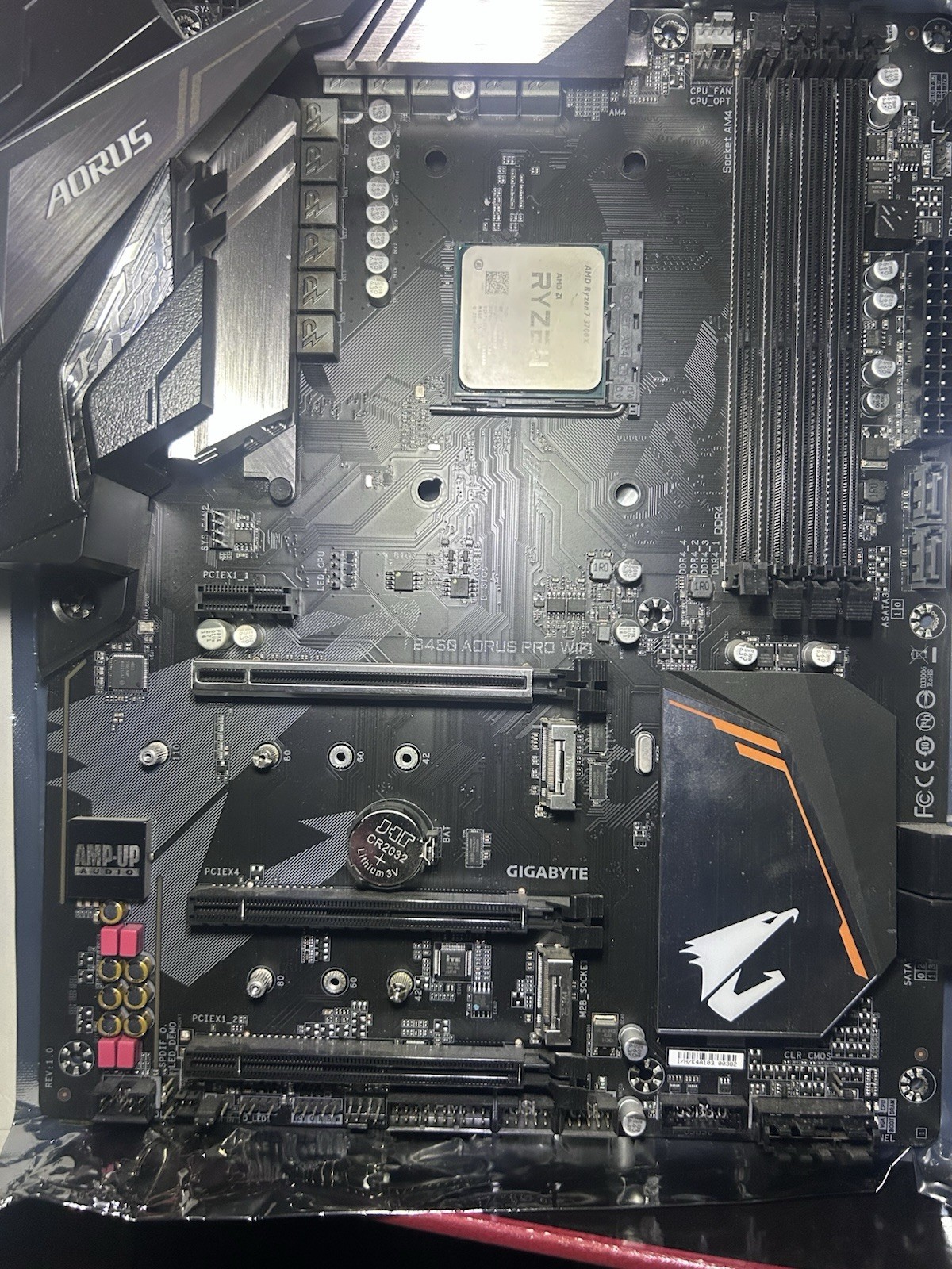 GIGABYTE B450 AORUS PRO WIFI + Ryzen 7 3700X