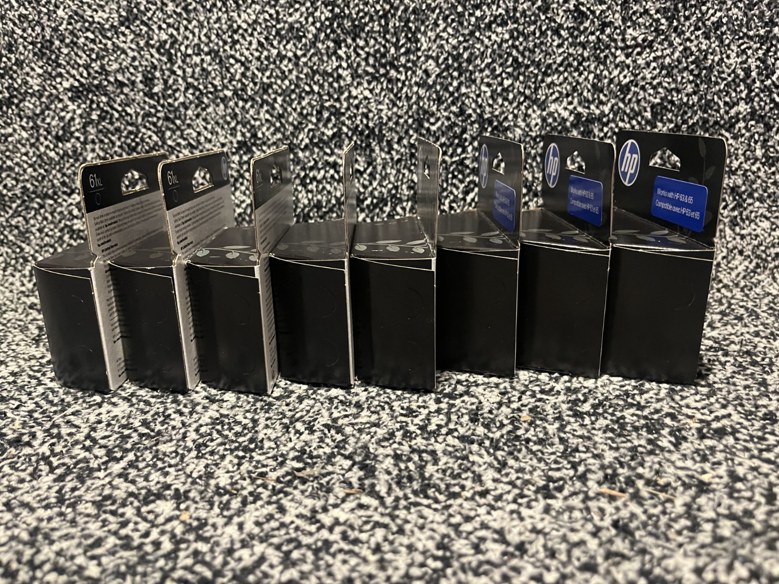 Lot of 8 Genuine HP Ink Cartridge 61XL Black CH563WN Date: August 2027 & 2028
