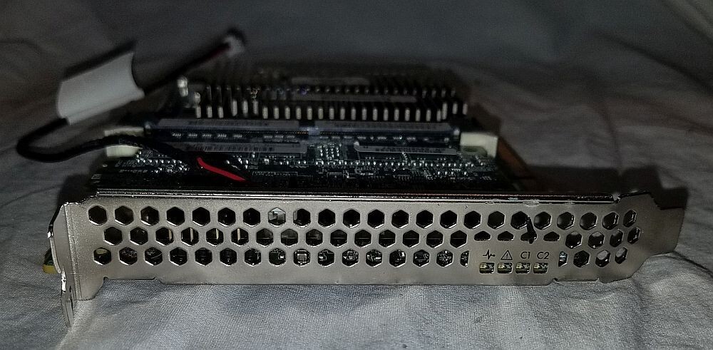761880-001 726899-001 HPE SMART ARRAY P840/4GB 12GB 2-PORT SAS CONTROLLER Used