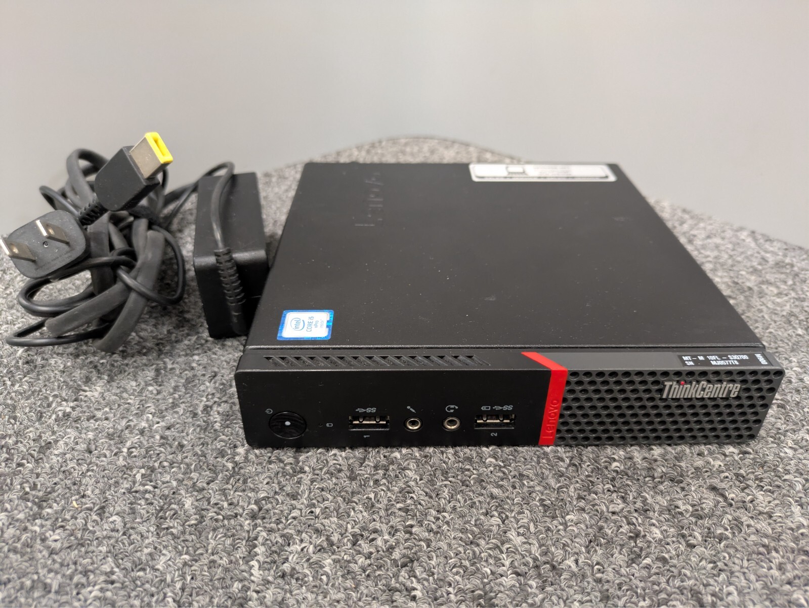 Lenovo ThinkCentre M900 Desktop i5 6-gen 256GB SSD 8GB RAM LINUX MINT installed