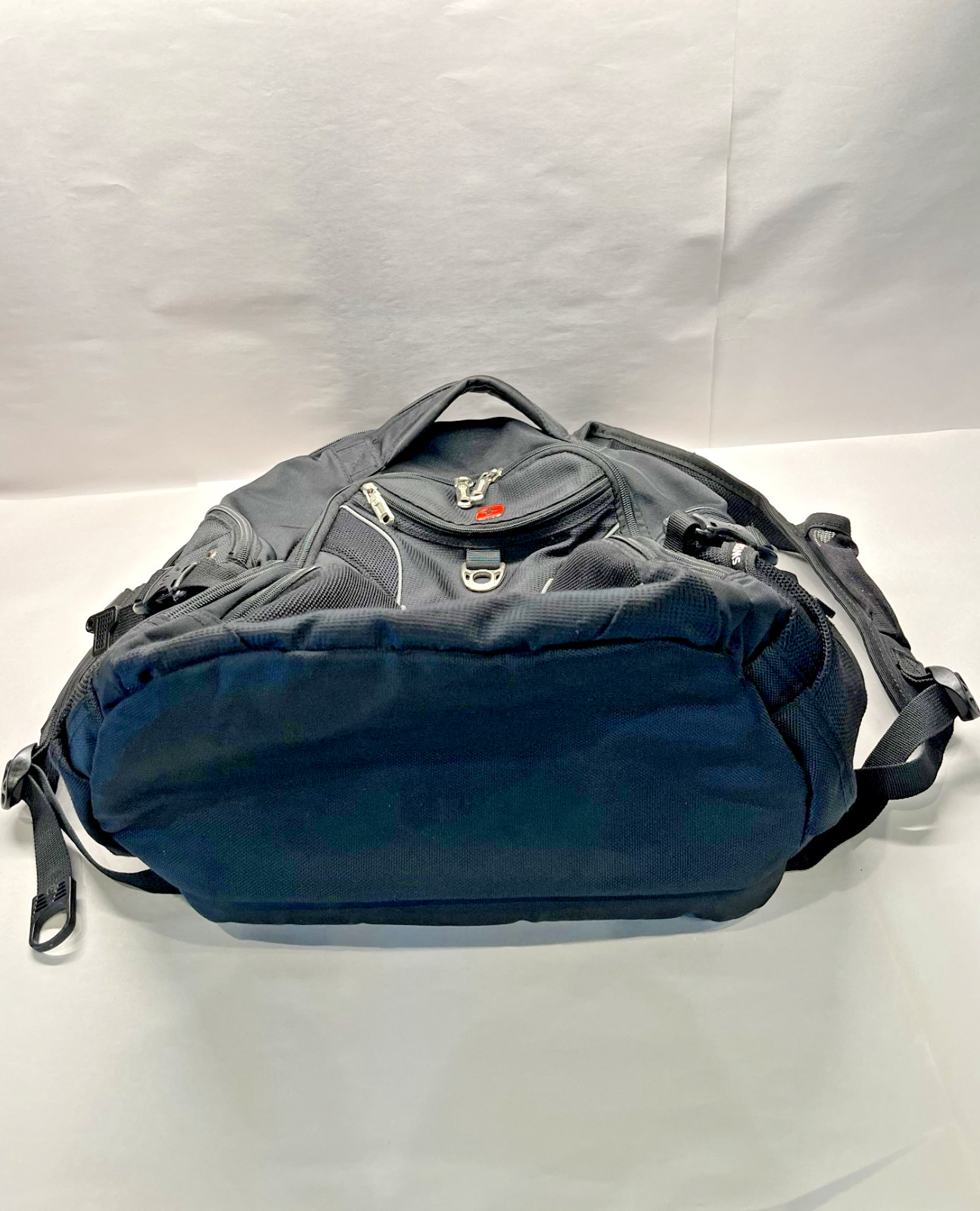 Swiss Gear Travel Laptop Backpack Airflow Padding Multi Compartment Black