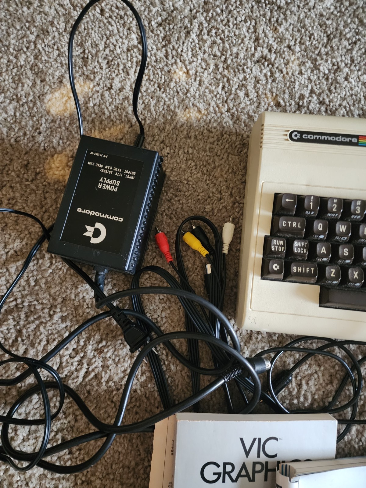 Vintage Commodore Vic 20 Computer w/power-supply and Original Box – (Untested)