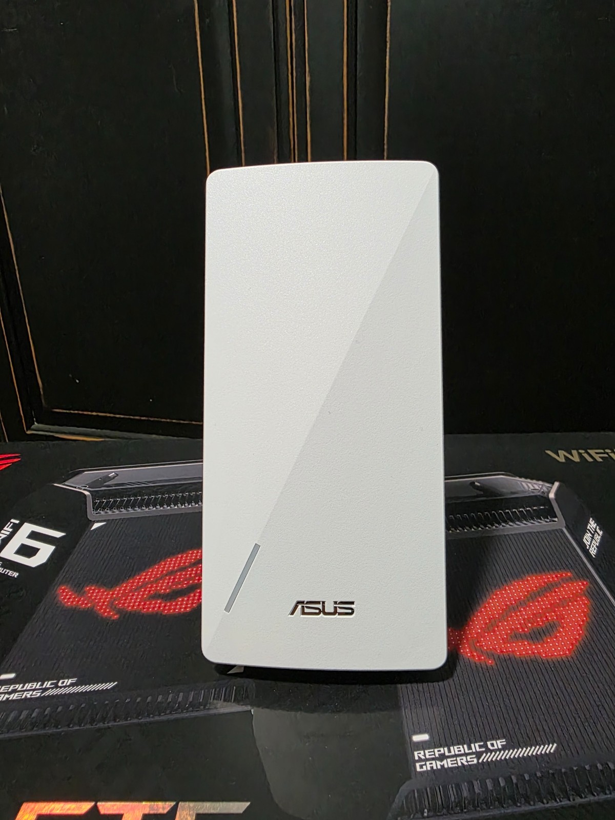 ASUS ROG Rapture GT6 Tri-Band Wi-Fi 6 Gaming Router w/ Extender RP-AX58
