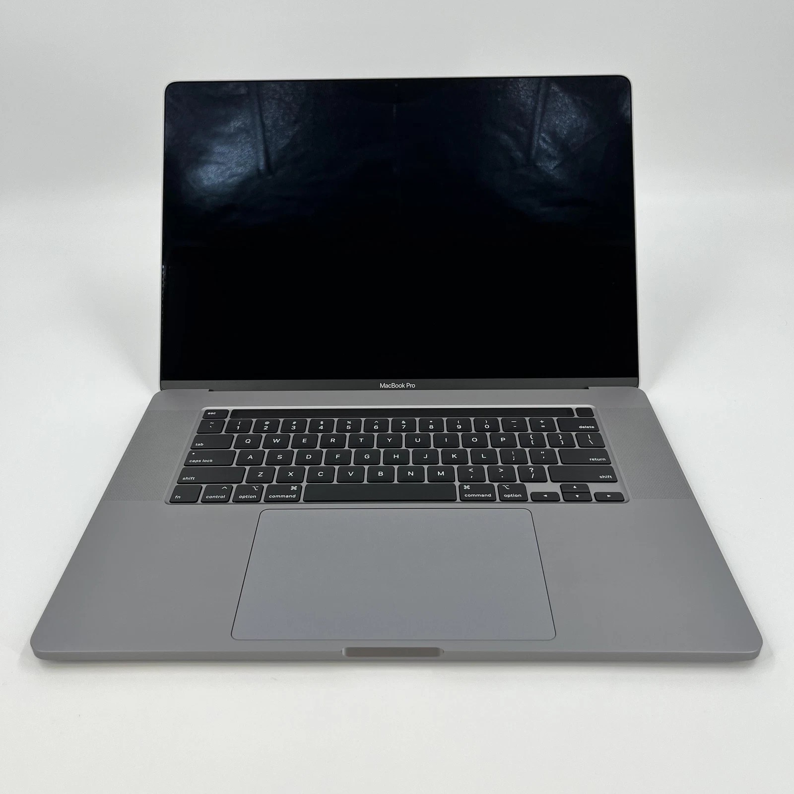 MacBook Pro 16 Touch Bar Space Gray 2019 2.4GHz i9 32GB 1TB AMD Radeon Pro 5500M