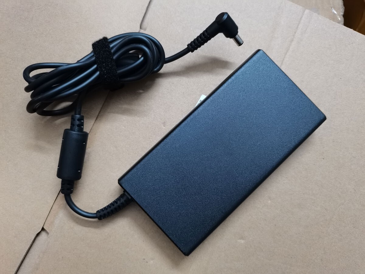 Genuine 180W ADP-180HB D for ASUS ROG G75VW G55VW G46VW G750JW G750JX AC Adapter