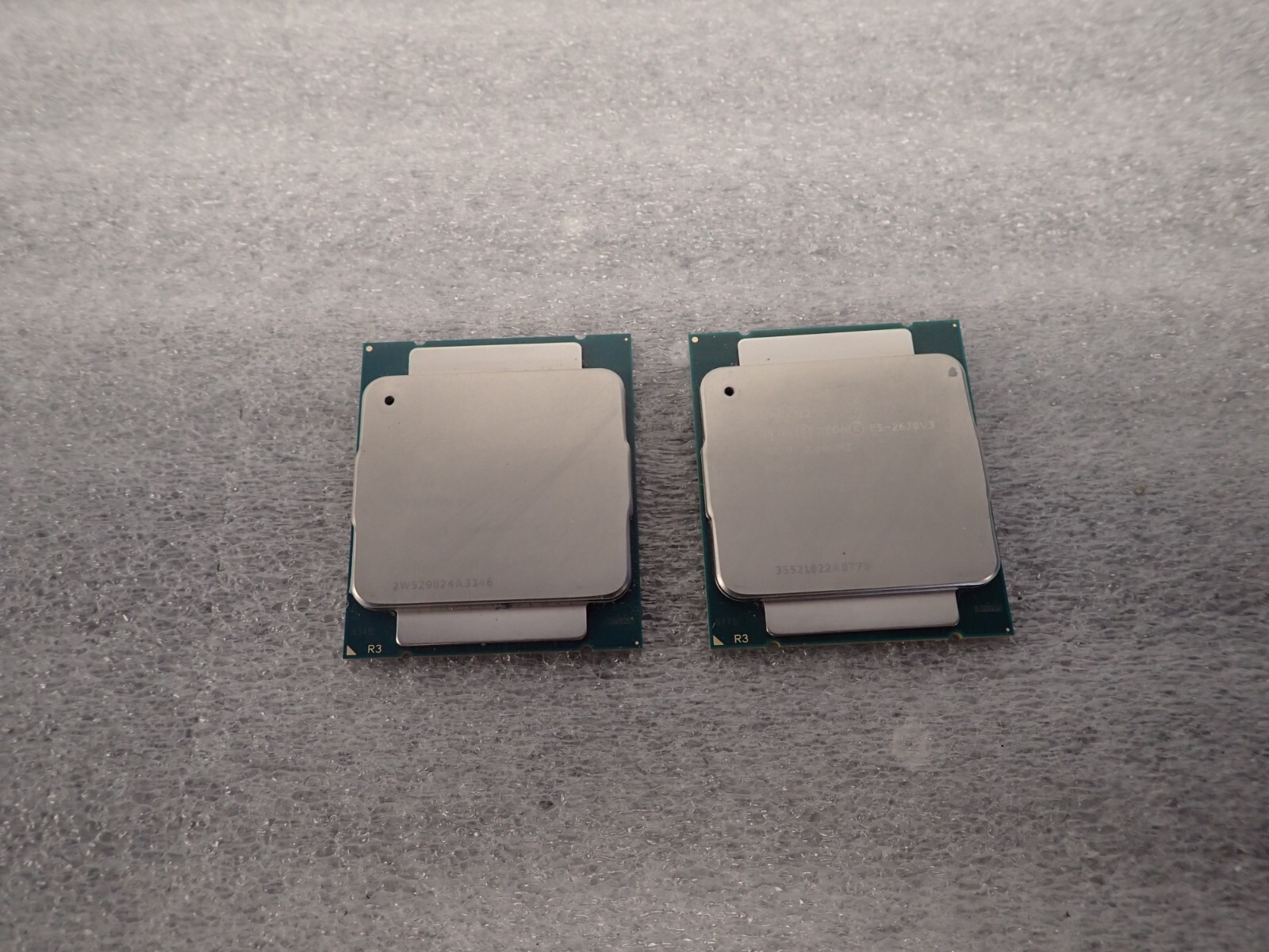 Lot of 2 Intel Xeon E5-2630 v3 SR207 2.40GHz Processors