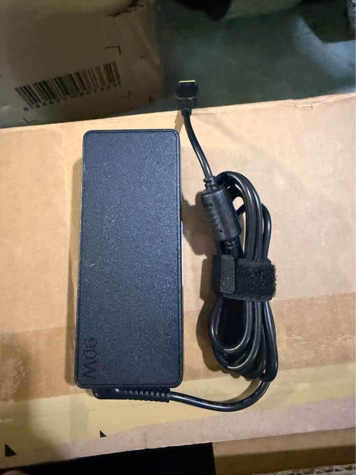 Lot of 35x Lenovo 90W 20V 4.5A Yellow Square Adapters, new Open box, AC Adapter