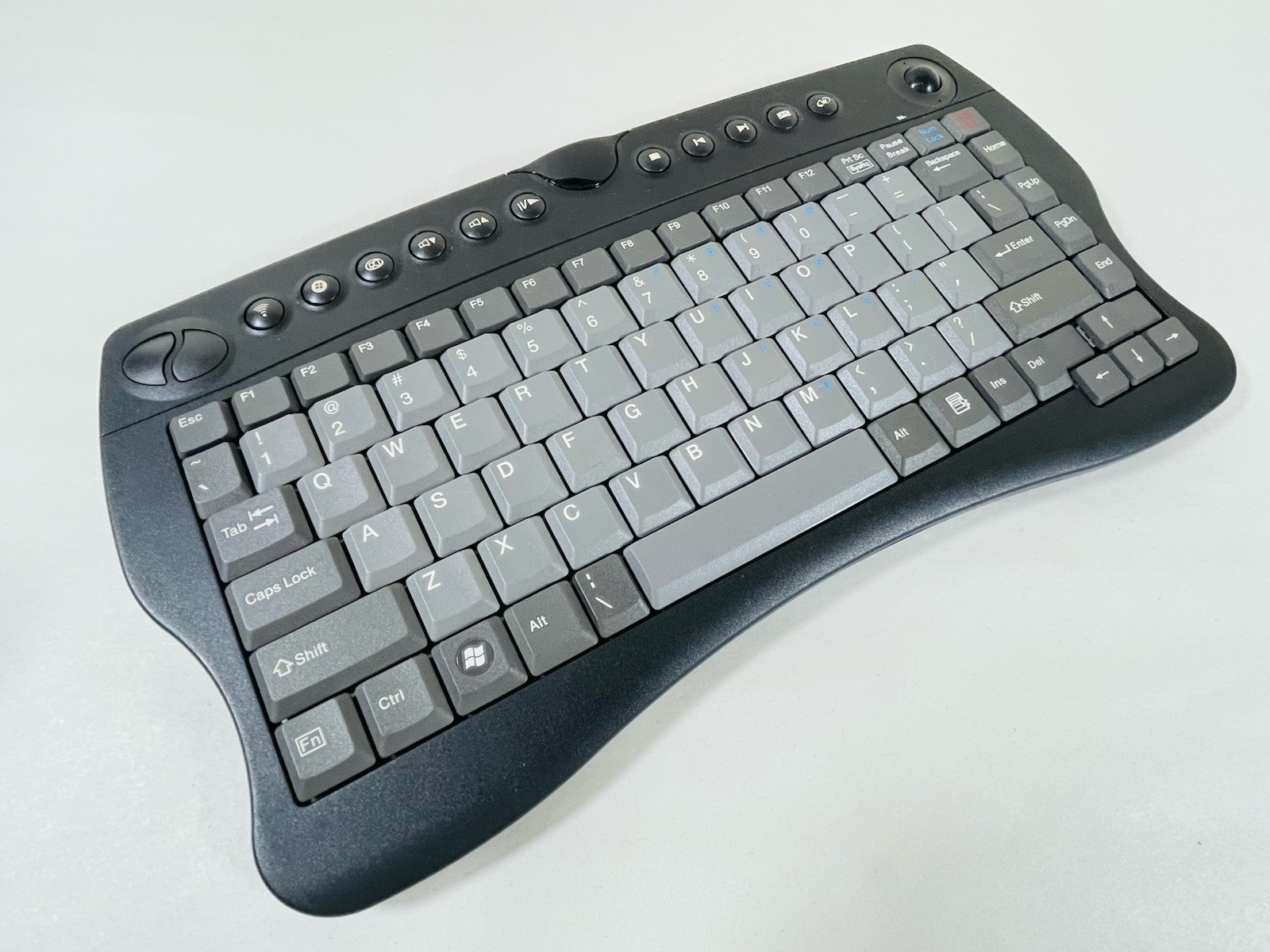 Vidabox Bluetooth Trackball Keyboard