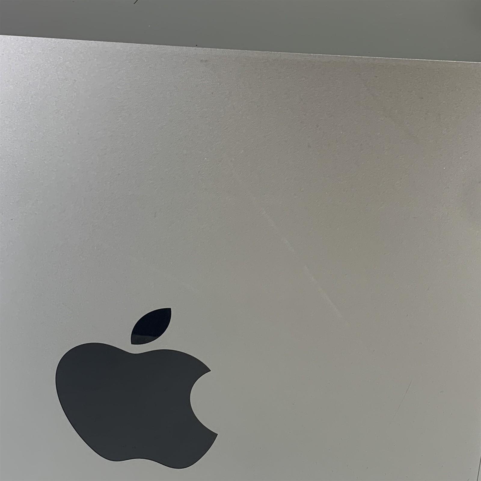 Apple A1991 Mac Pro (2019) Xeon W-3235 – 32GB – 1TB SSD – Radeon Pro W5500X