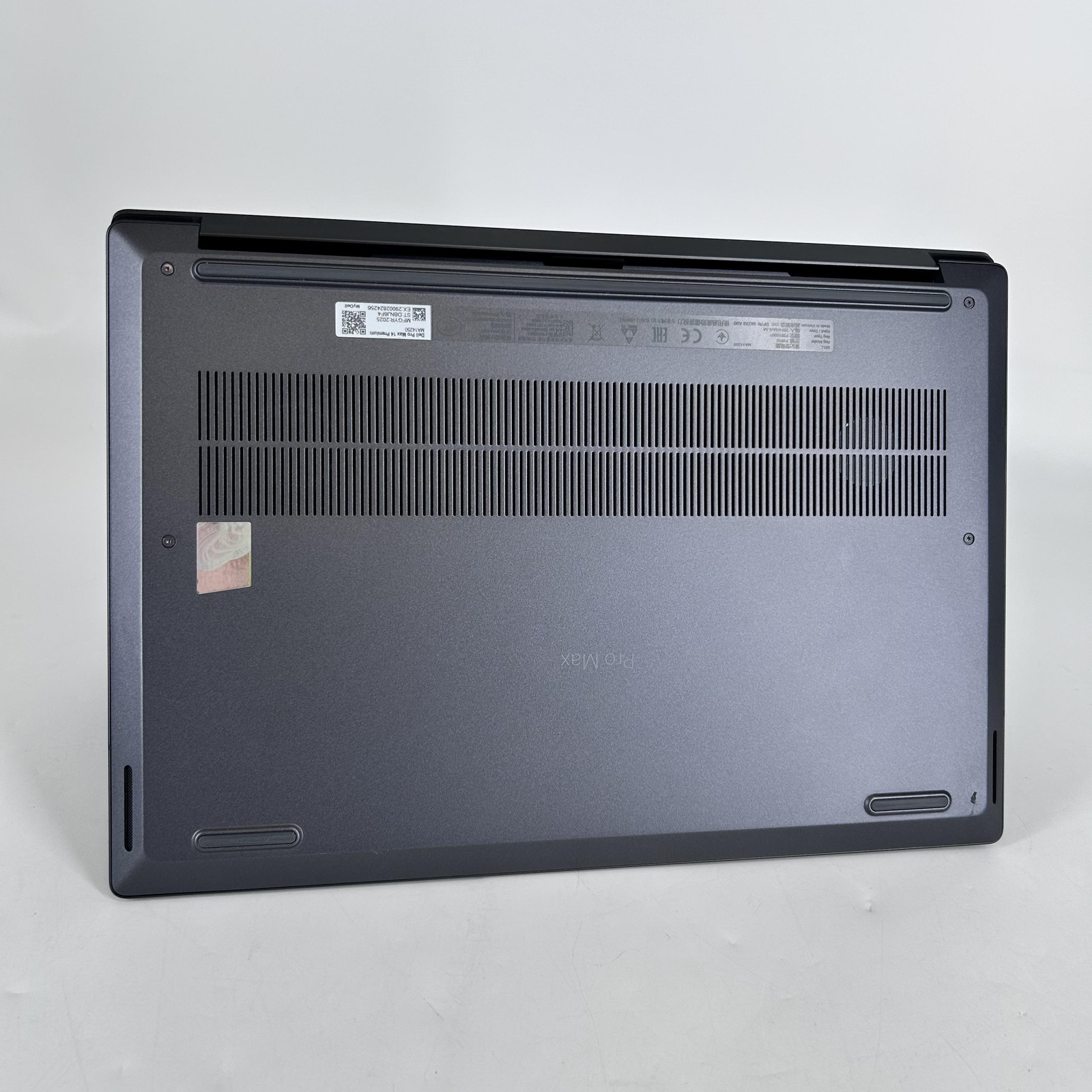 Dell Pro Max 14 Premium MA14250 Ultra 9 285H 32GB 512GB RTX PRO 2000 Blackwell