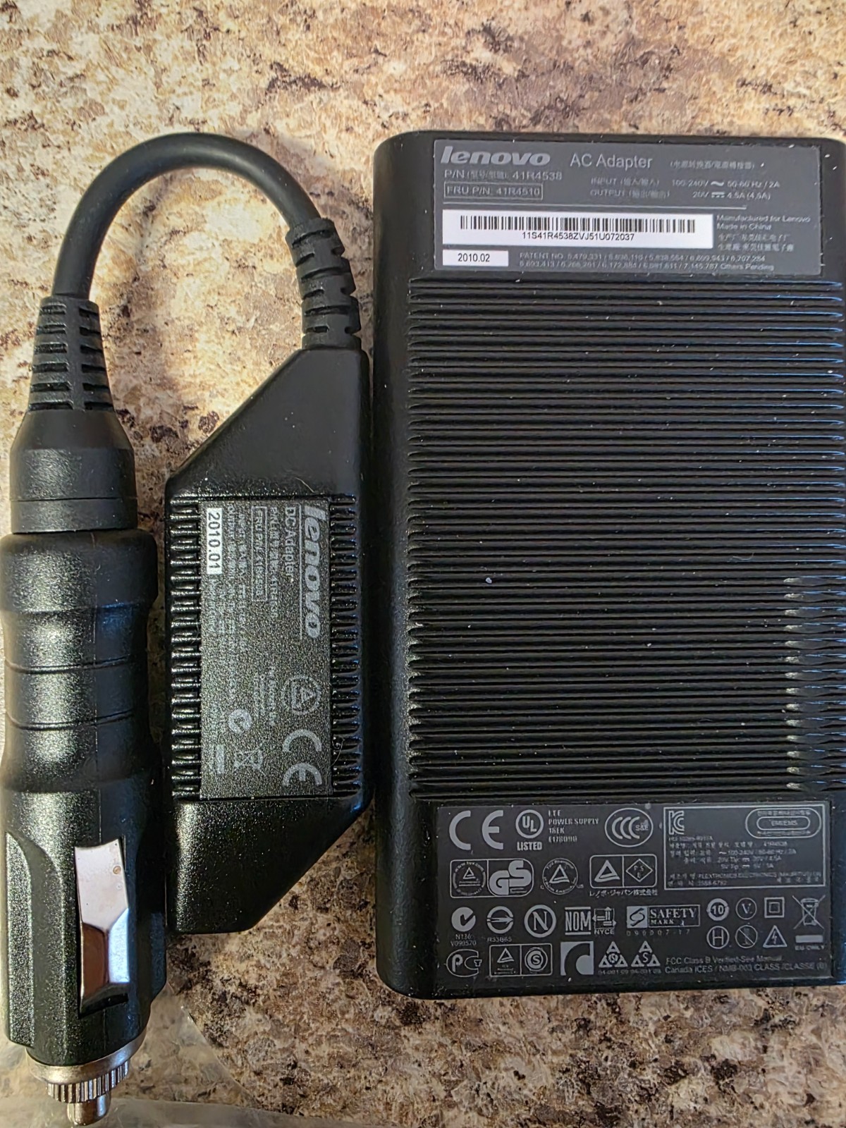 Lenovo 90W Ultra Slim AC/DC Combo Power Adapter & Car Charger 41R4538 20V 5V