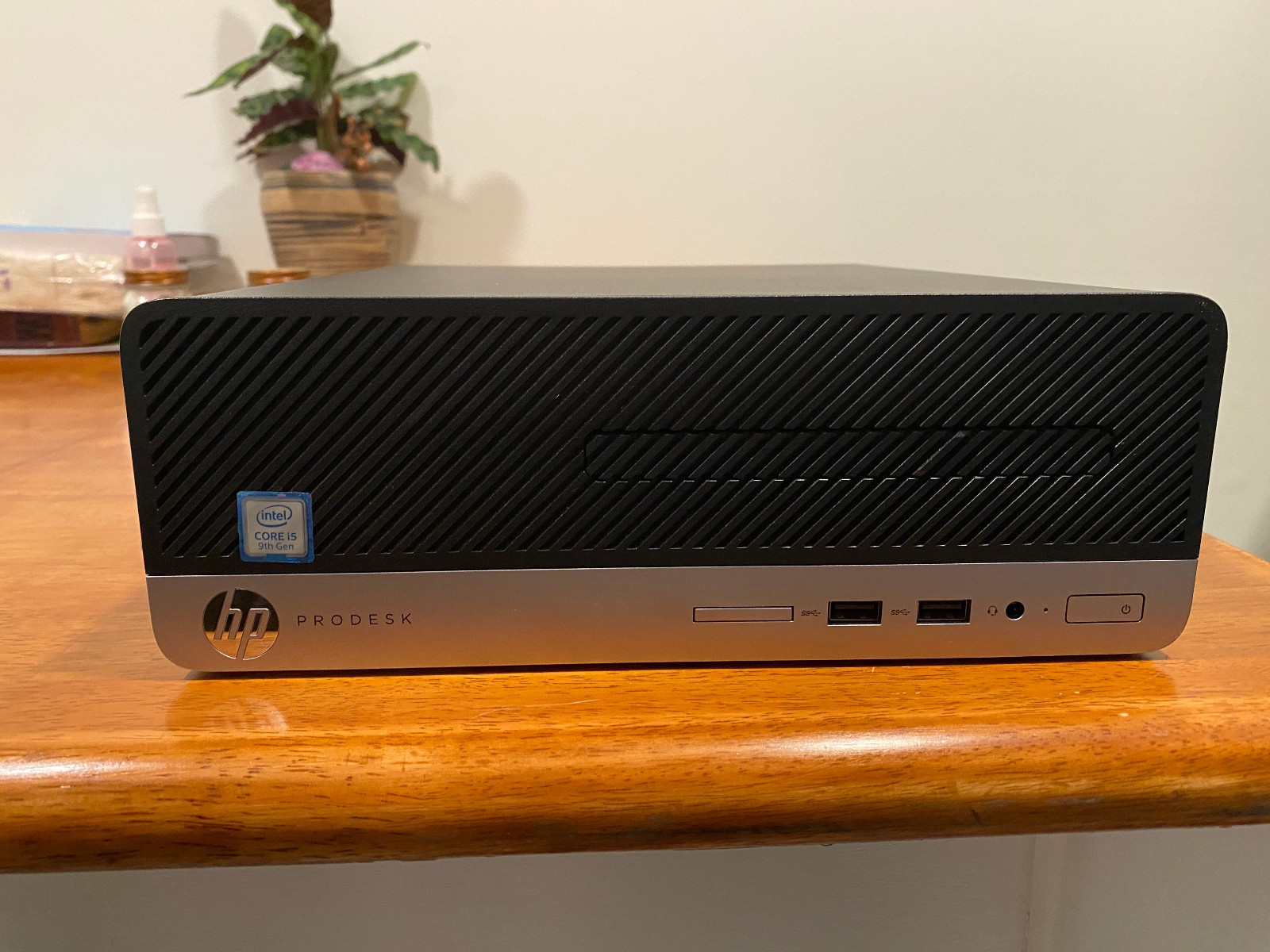 HP ProDesk 400 G6 SFF Desktop i5-9500 3.00GHz 16GB RAM 256GB NVMe Windows 11 Pro