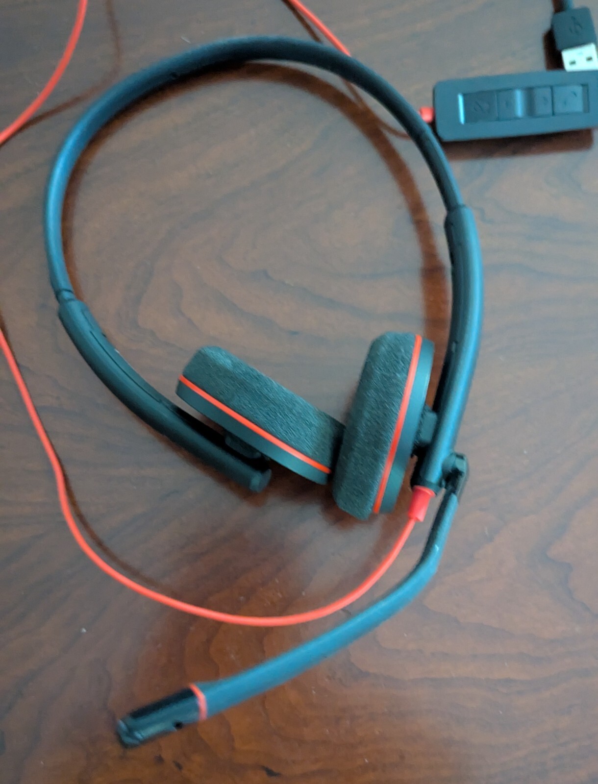 Plantronics Blackwire C3220 USB Headset – Black