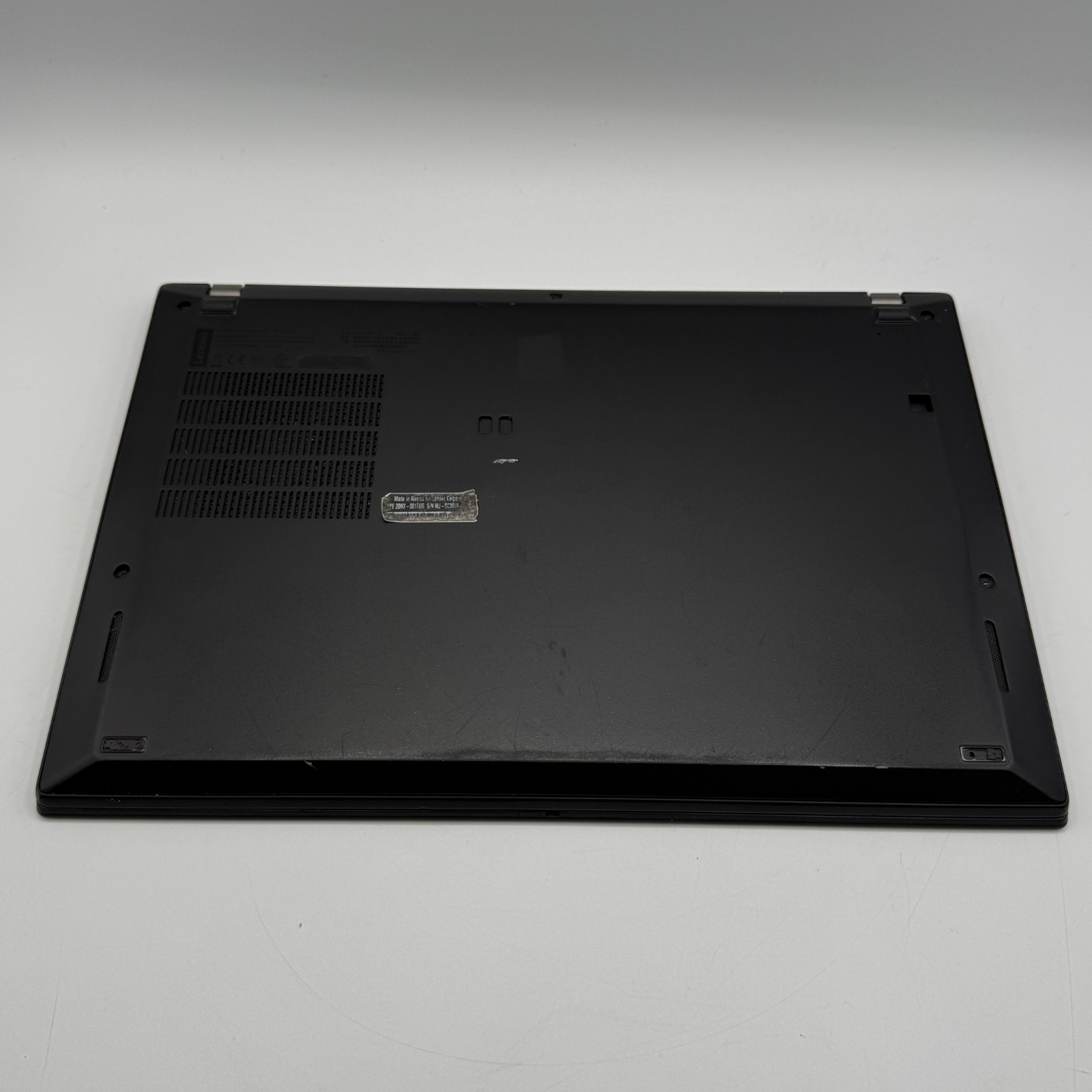 Lenovo ThinkPad T490s 14″ i5-8265U 8GB RAM 256GB SSD Win11 Pro Fingerprin Fair