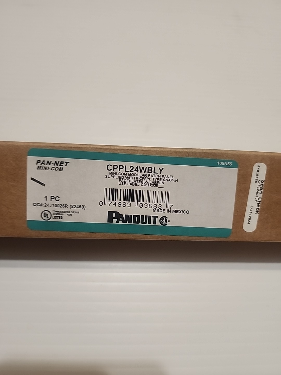 New For Panduit CPPL24WBLY MINI-COM MODULAR PATCH PANEL 24 PORT