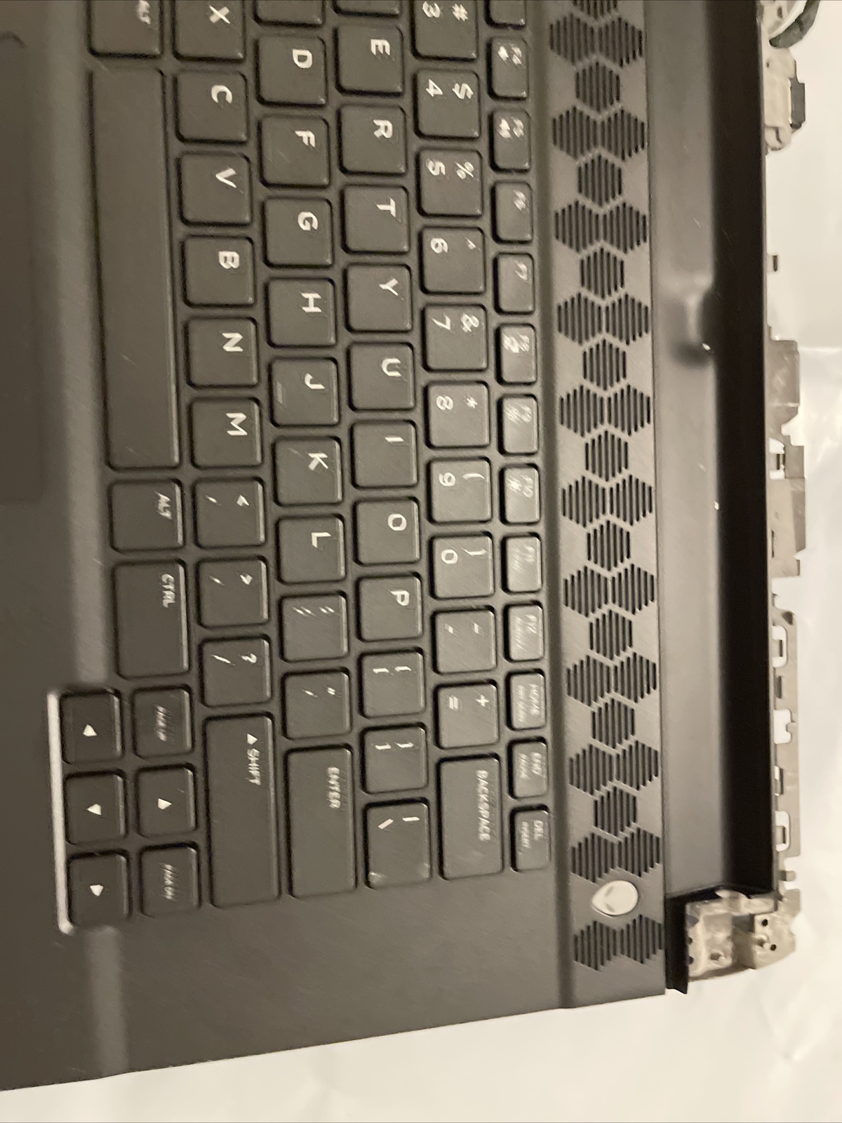 Dell Alienware M15 R3 Laptop Palmrest Backlit US Keyboard Speakers 03DYGJ H1P1