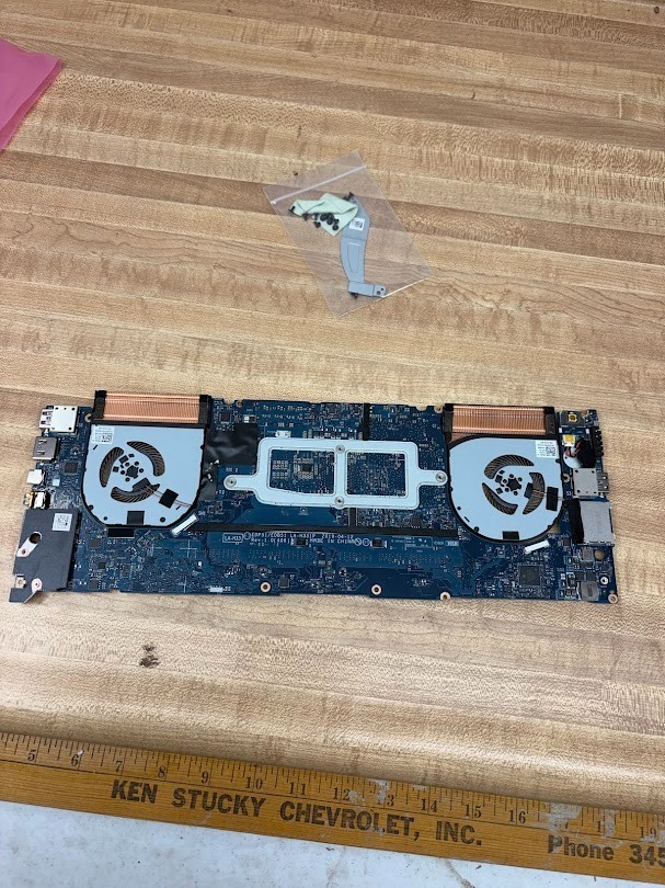 Dell XPS 15 7590 Motherboard i7-9750H GTX 1650 4GB 018W12 18W12 LA-H331P w/ Fans