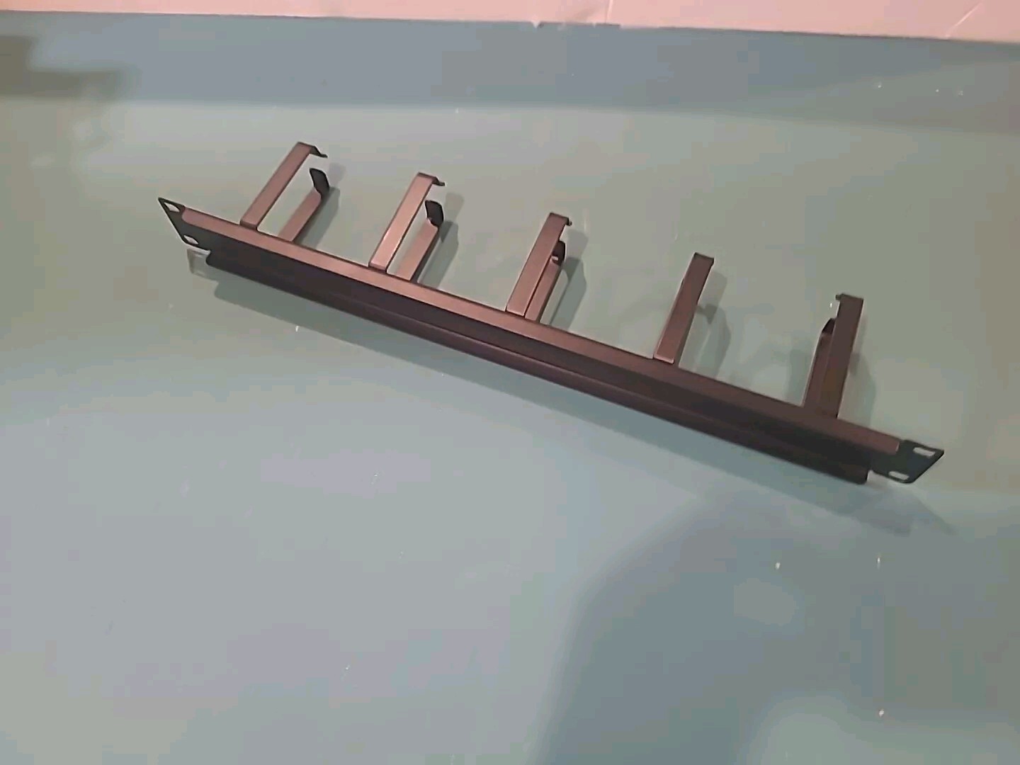 FS Horizontal Single Sided Cable Manager, 1RU, 5 D-Rings, 3.01 in. Depth