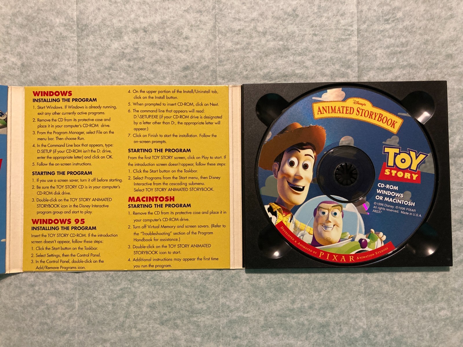 Lot Of 2 Disney Animated Storybook Toy Story – Aladdin CD-ROMs Windows Or Mac