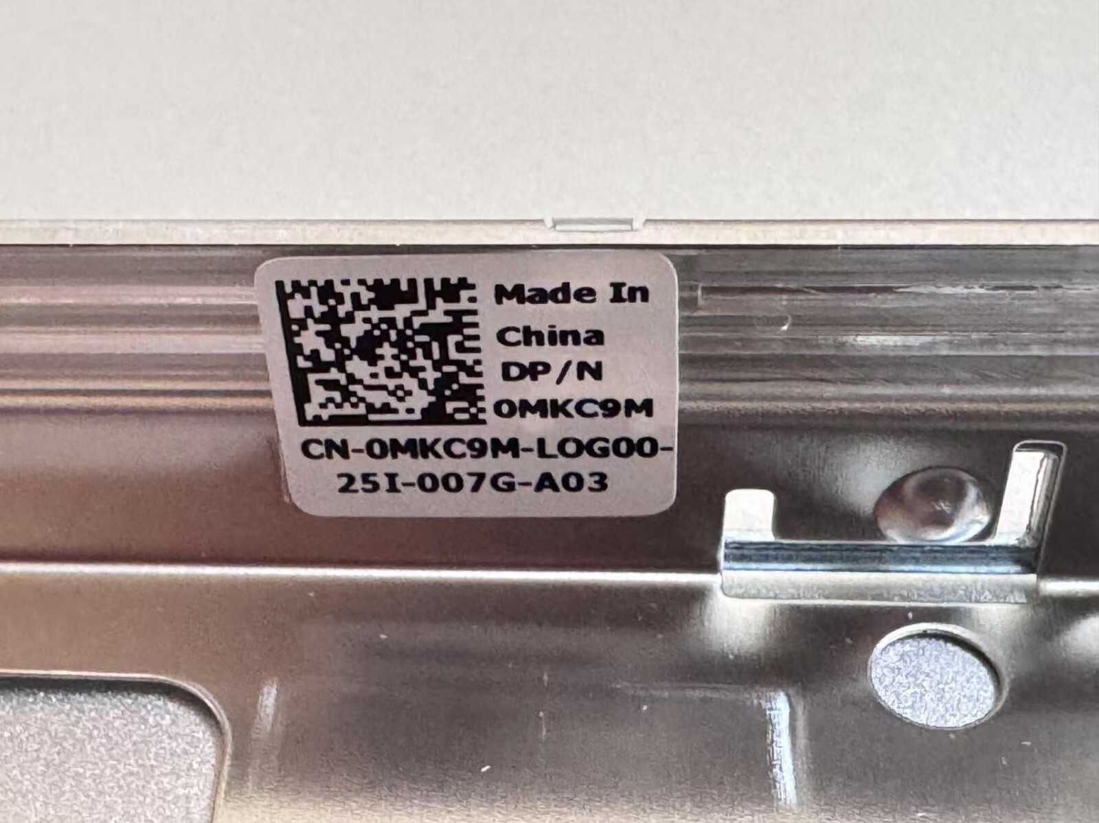 Lot Dell MKC9M GEN14/G15 2.5″ HDD Caddy Tray R750 R650 R550 R450 T550 T350 R640
