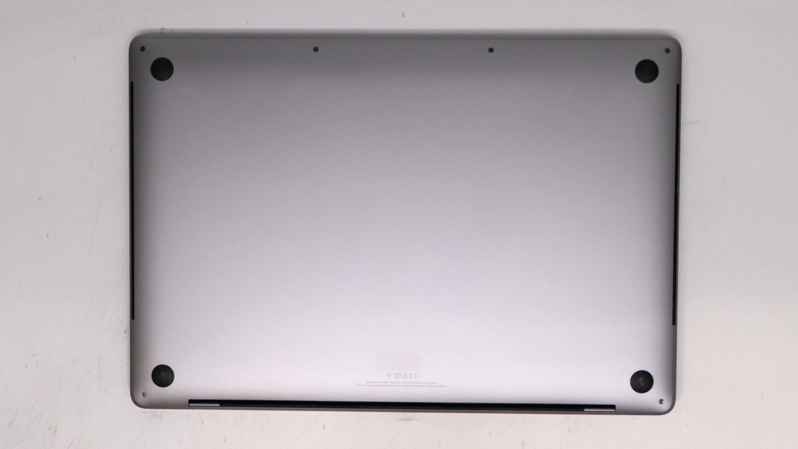 Apple MacBook Pro 16 Core i9 64GB 512GB Gray 2019 – Good