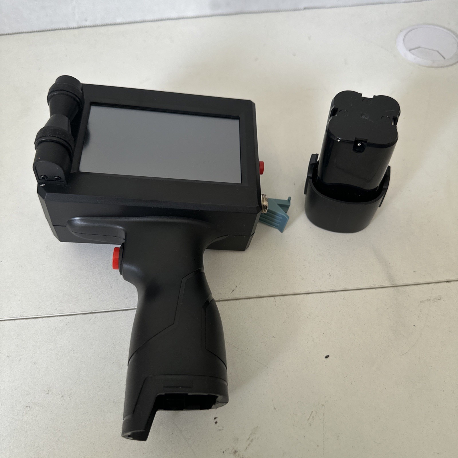 Portable Intelligent Handheld Inkjet Printer HD LED Touch Screen Mobile..