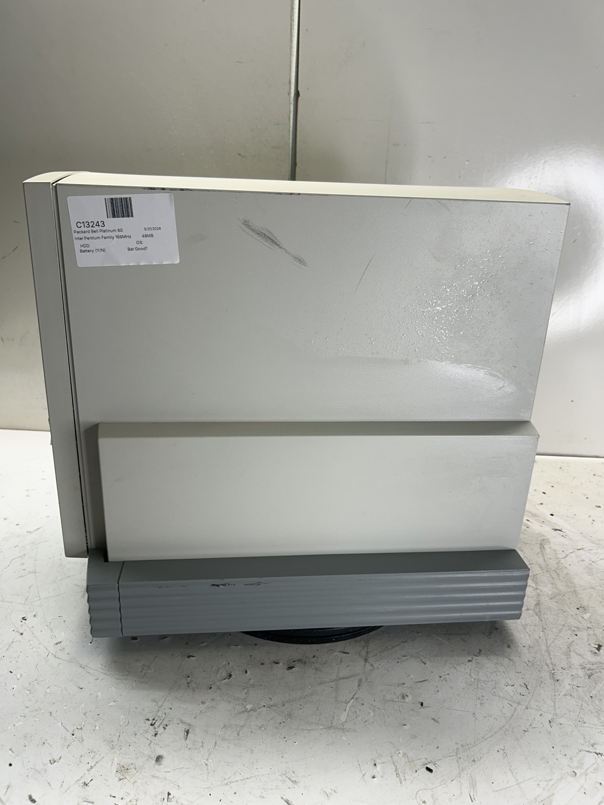 Packard Bell Platinum 60 Intel Pentium 166MHz 48MB NO HDD