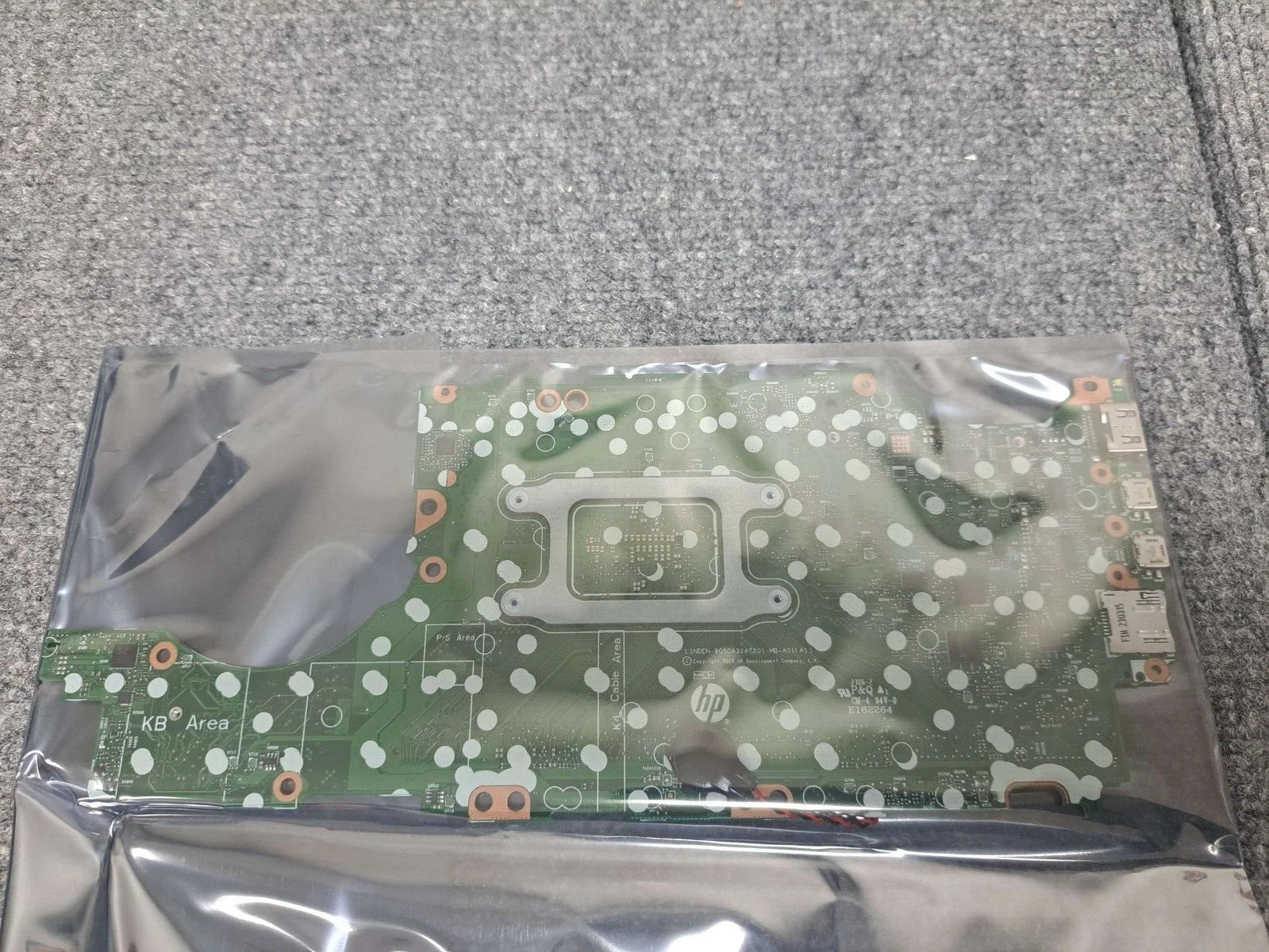 HP Motherboard EliteBook 845 G7 + AMD Ryzen 5 Pro 4650u- M22243-601