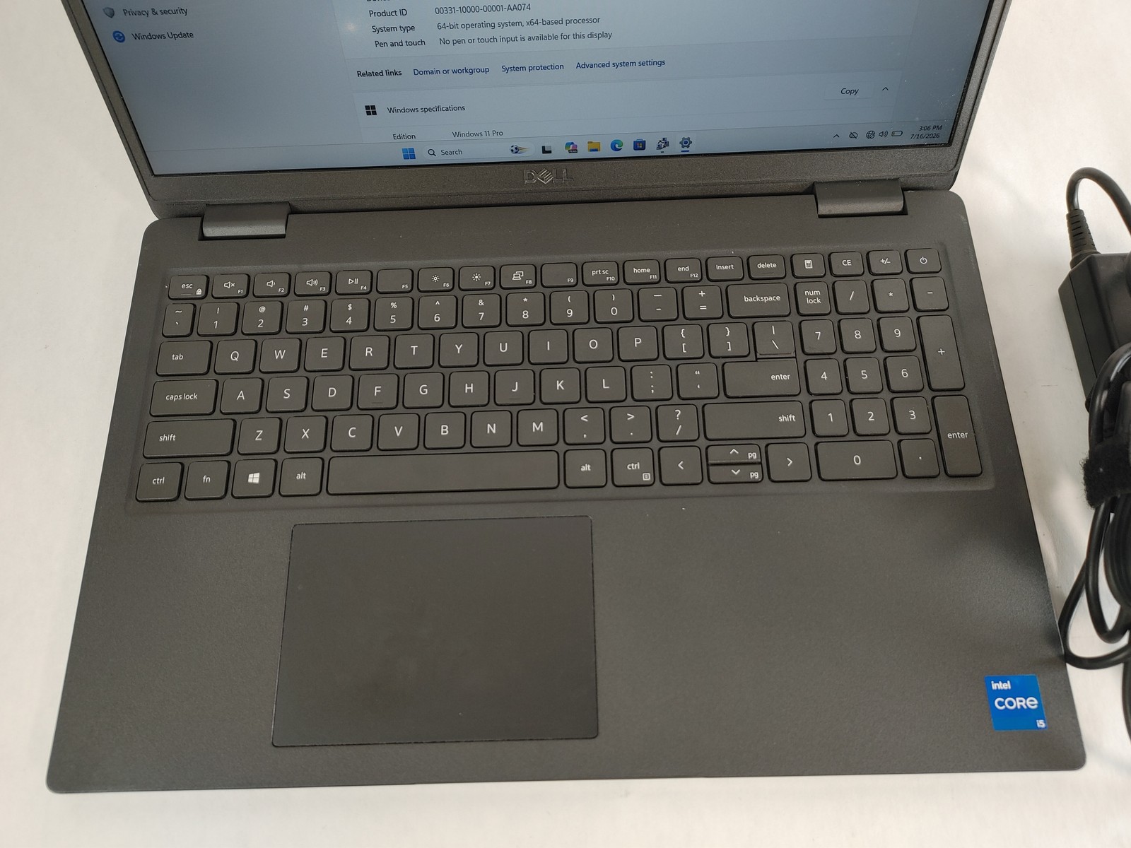 Dell Latitude 3520 Core i5-1135G7 2.40 GHz 8 GB DDR4 256 GB NVMe Windows 11 Pro
