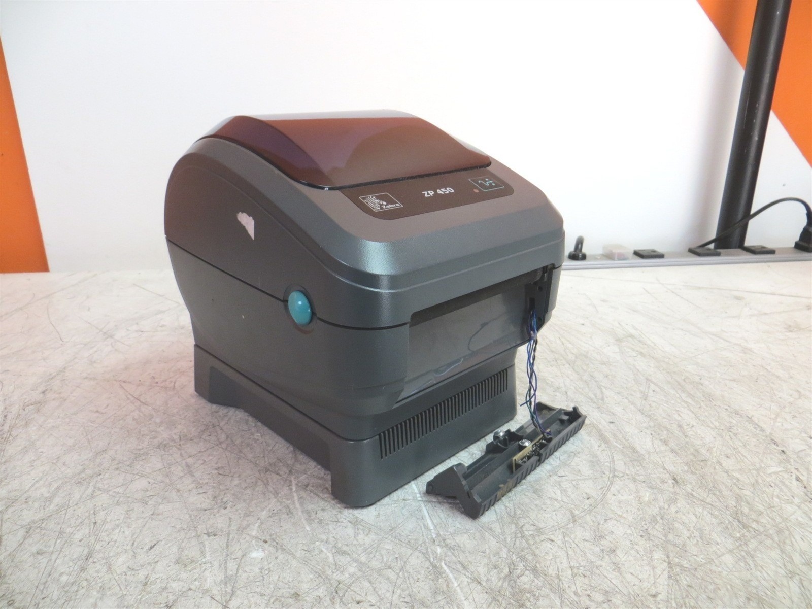 Broken Zebra ZP450 ZP450-0501-0006A Thermal Label Printer No Labels See DESC
