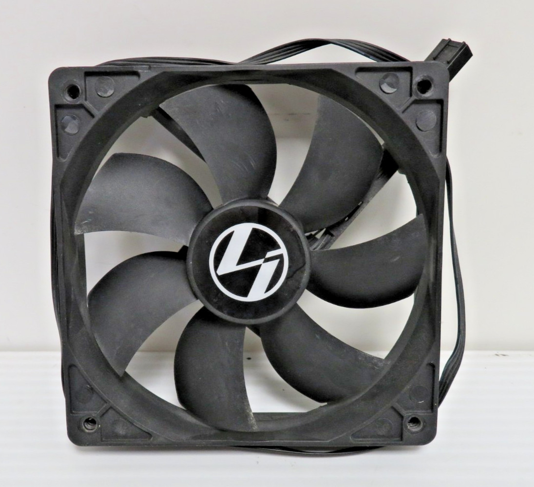 Lian Li PC Fan 4 pin PWM 12V 0.2A 800-1500 RPM