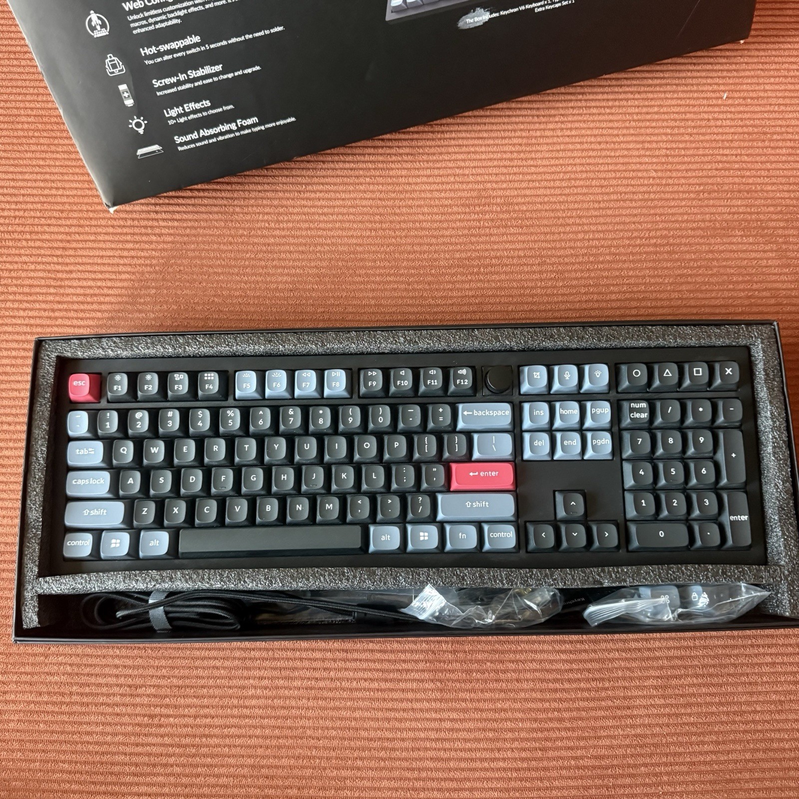 Keychron V6 Wired Mechanical Keyboard Knob Version Full-Size MINT Complete WORKS
