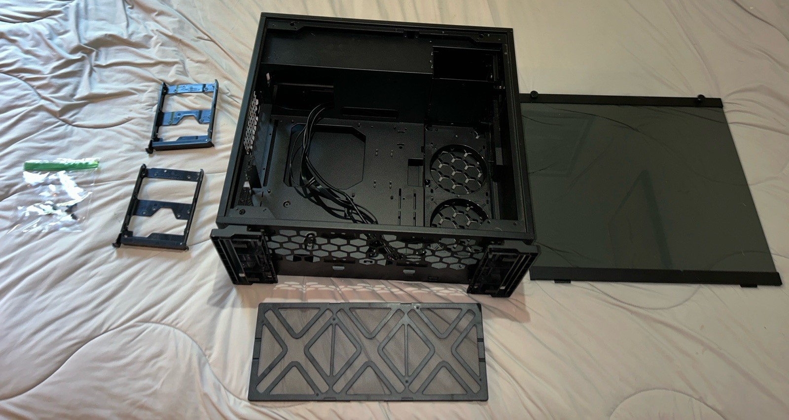 CyberPowerPC C SERIES MicroATX Mid Tower Case Black Tempered Glass USB/Audio
