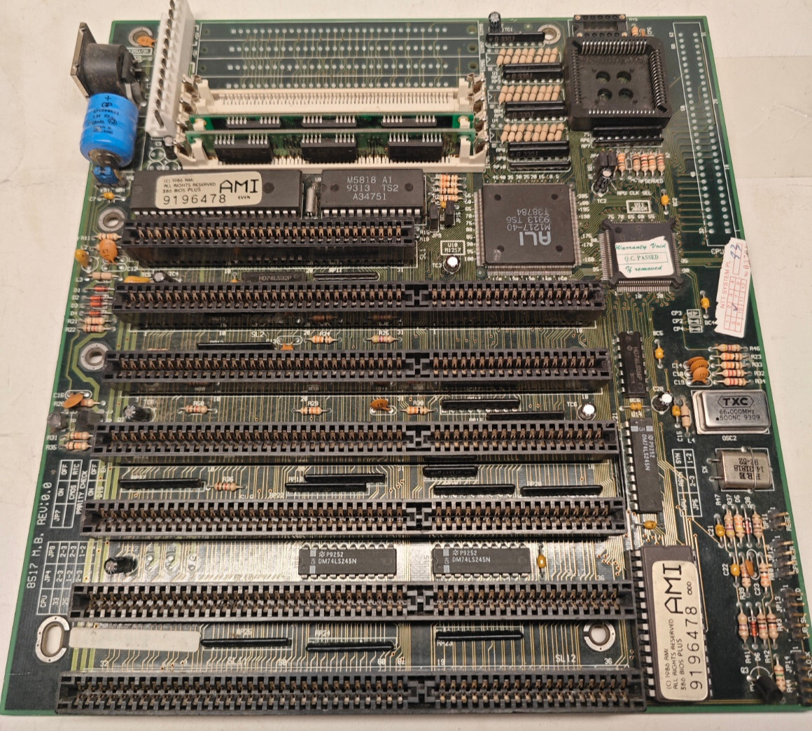 386 MG 8517 REV:0.0 Motherboard with AMD SXL-33 CPU + 2 MB RAM
