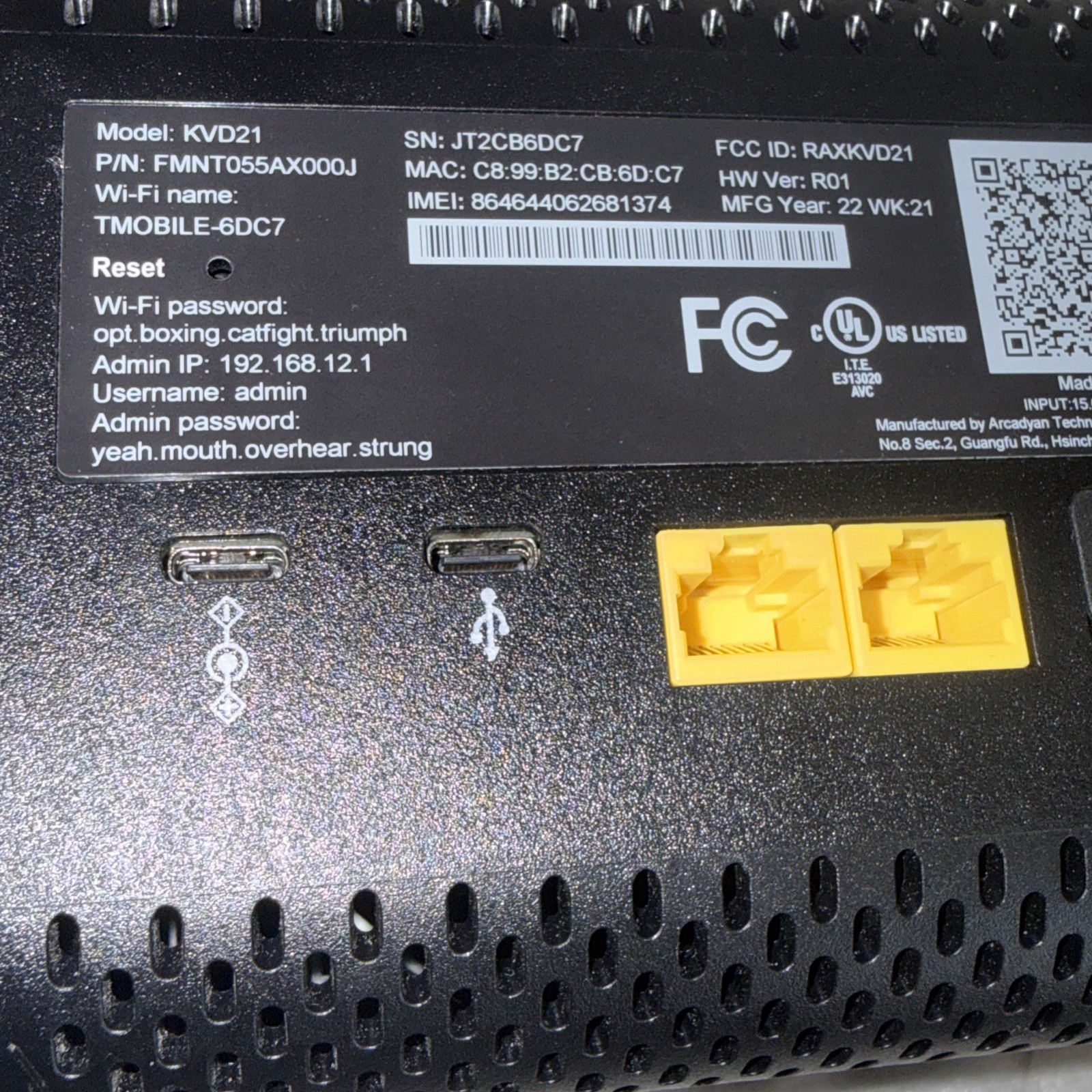 T-Mobile ARC KVD21 5G Home Internet Wi-Fi Gateway – Black –