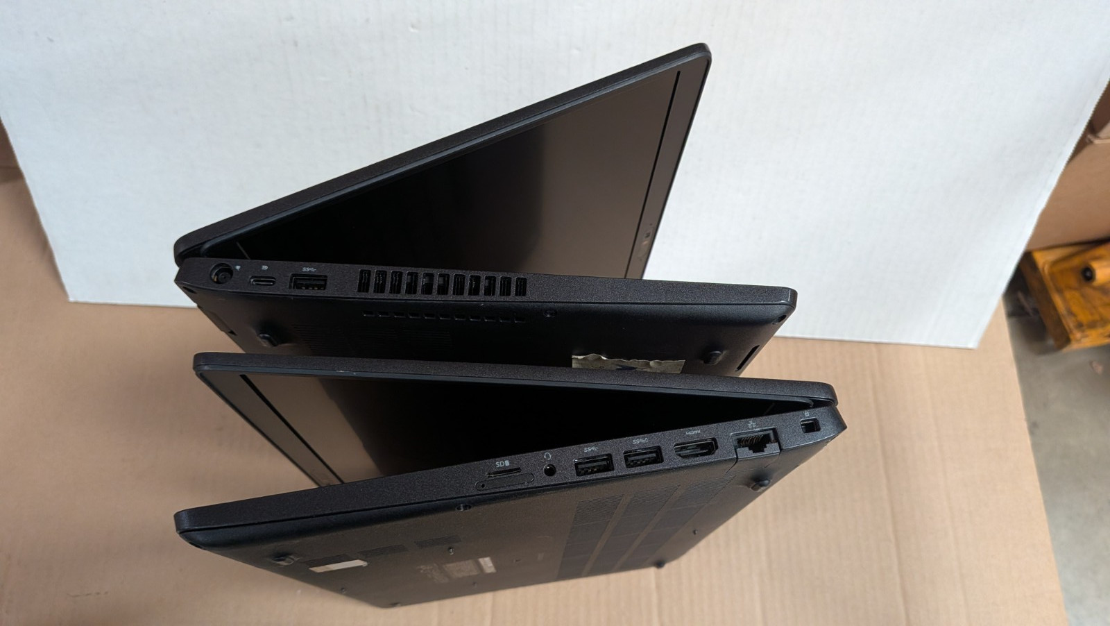 Dell Latitude 5500 i7-8665U 15.6″ 16GB RAM 256GB SSD Win11P W/AC Batt: Excellent
