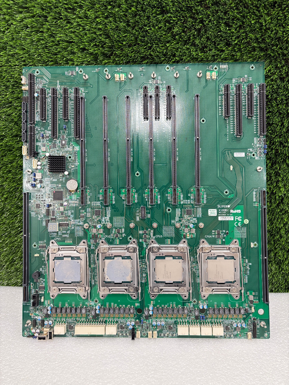Supermicro X10QBi Quad CPU Socket R1 (LGA 2011) Motherboard w 4x Intel E7-4850