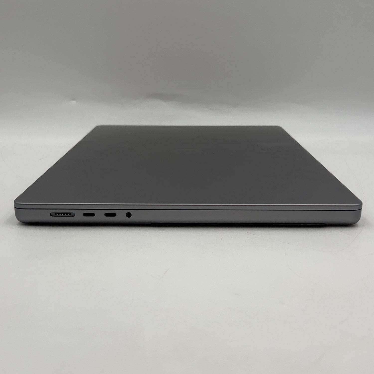 2021 Apple MacBook Pro 16″ M1 Pro 16C GPU 3.2GHz 16GB RAM 1TB SSD A2485