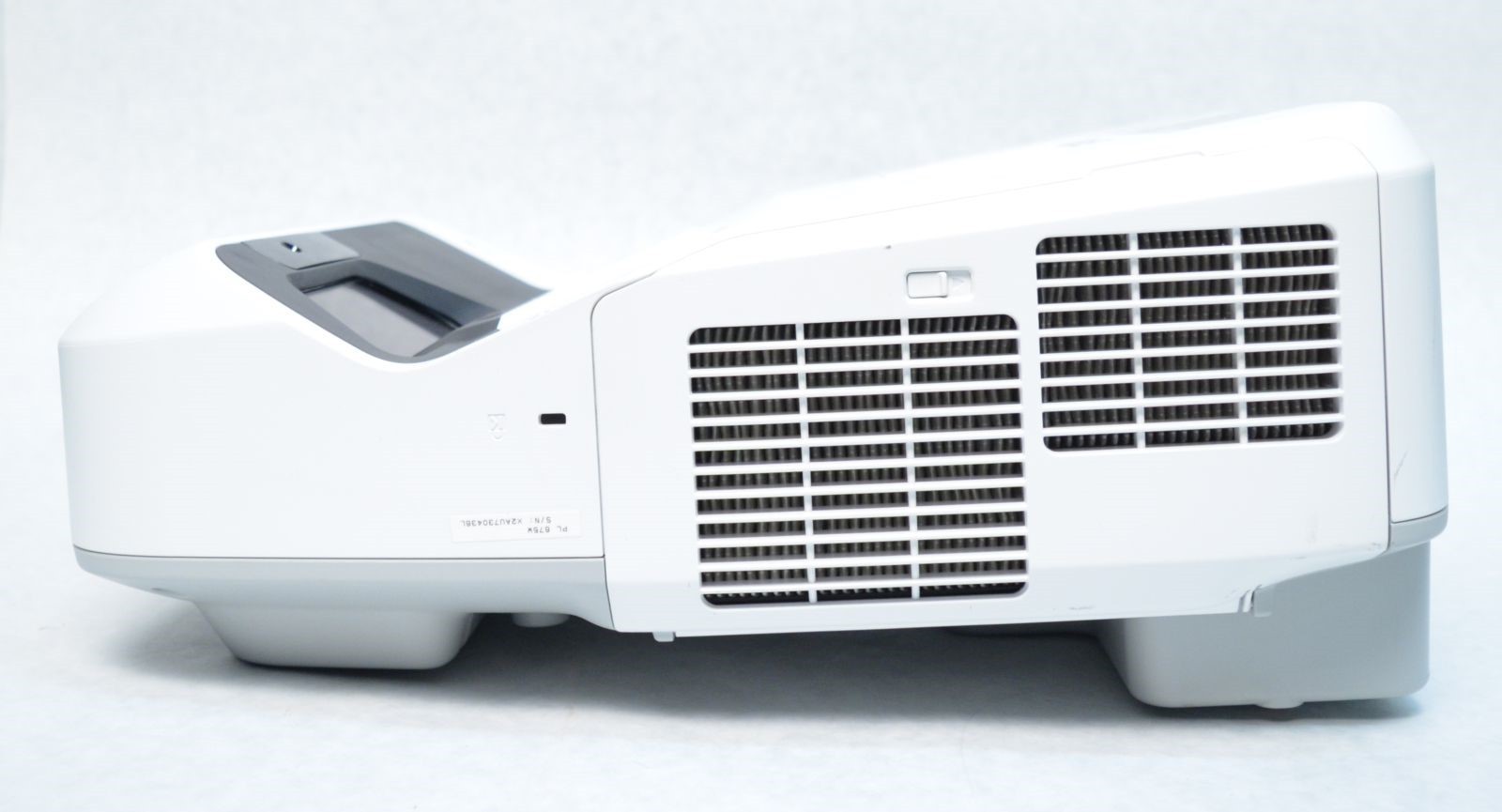 Epson PowerLite 675W H745A 3200 Lumens Ultra Short Throw Projector 1500 Lamp Hrs
