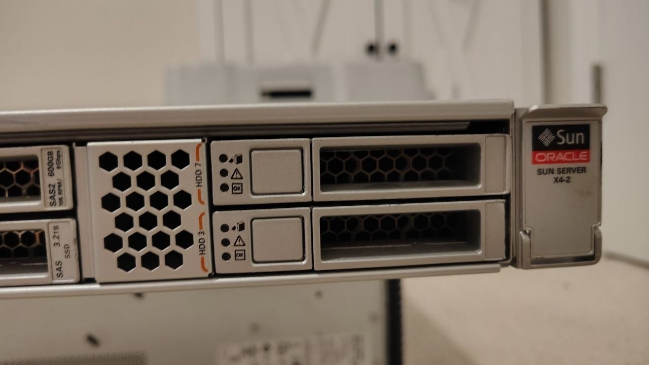 Sun Oracle X4-2 Server 2xXeon E5-2697 v2 2.70GHz, 128Gb RAM, 2x146GB HDD TESTED!