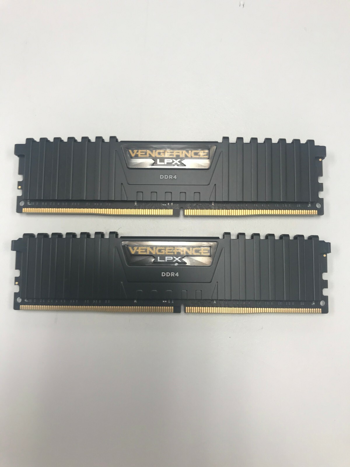 CORSAIR VENGEANCE LPX 16GB (2 x 8GB) 2133 MHz DDR4 RAM CMK16GX4M2A2133C13