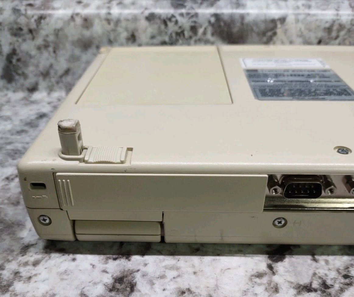 Toshiba Satellite T1900C/120 Vintage Laptop Not Tested See Description